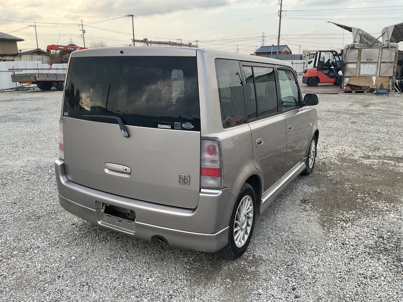 TOYOTA bB Ref:SP380318 4/19